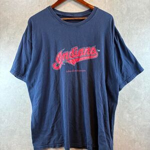 Mlb Men's Navy and Black T-shirt